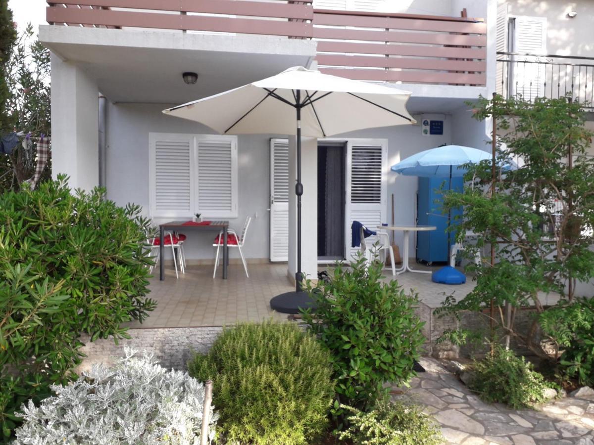 Holiday Home Novalja Exterior photo